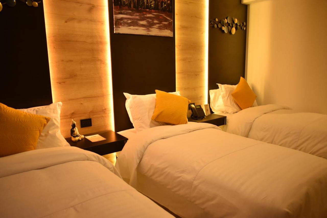Hotel Vaway 昆卡 外观 照片