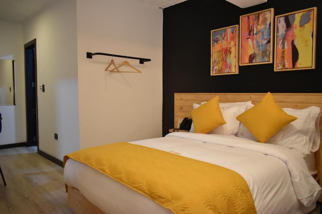 Hotel Vaway 昆卡 外观 照片