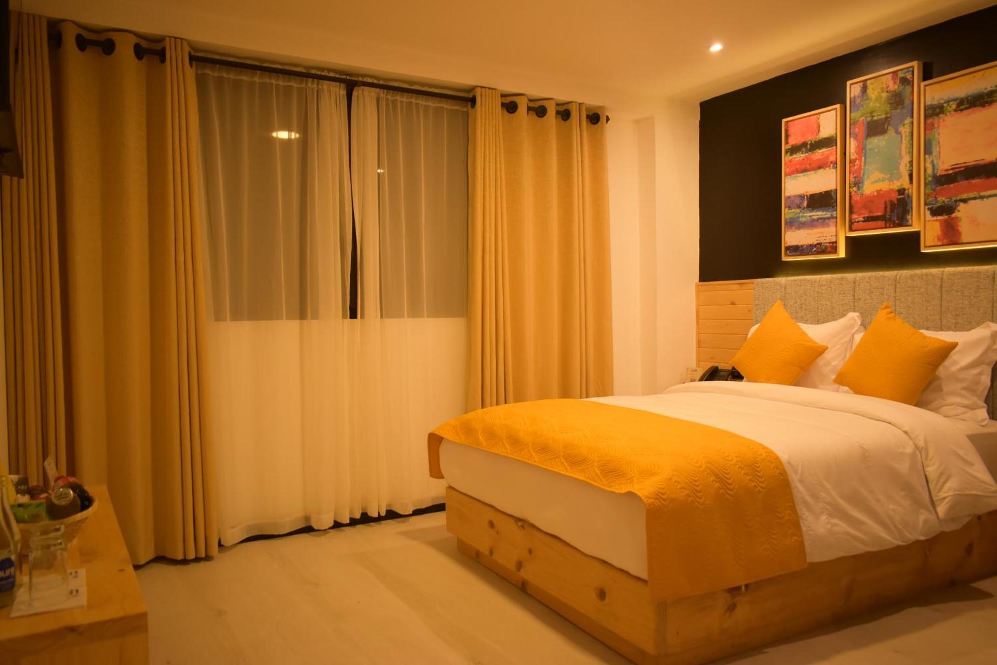 Hotel Vaway 昆卡 外观 照片
