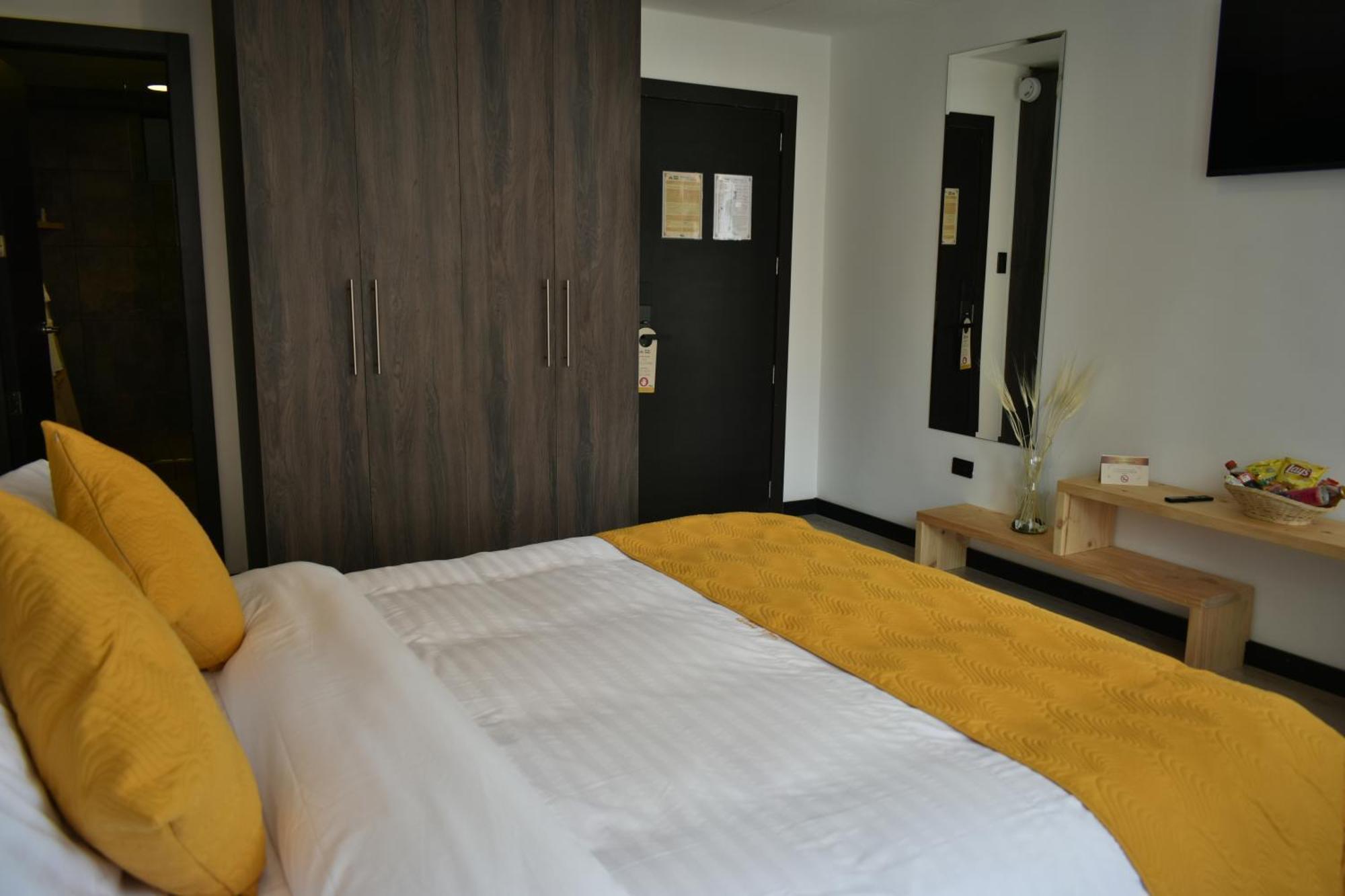 Hotel Vaway 昆卡 外观 照片